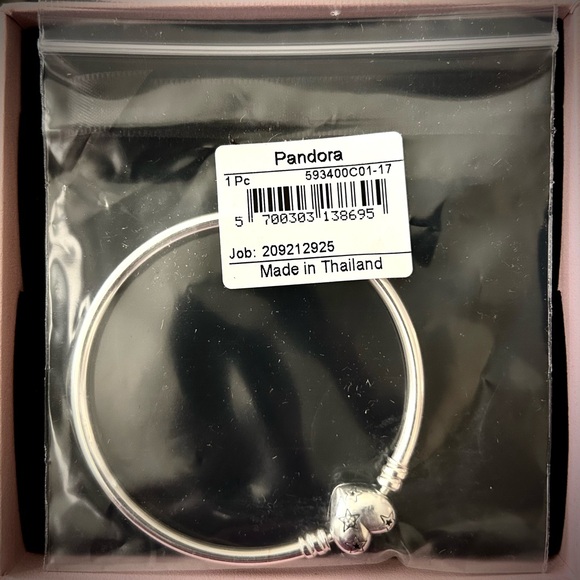 🌹Pandora Silver Bangle Bracelet - Picture 2 of 2